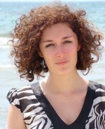 Volontari scendono in campo per portare la spesa agli anziani 