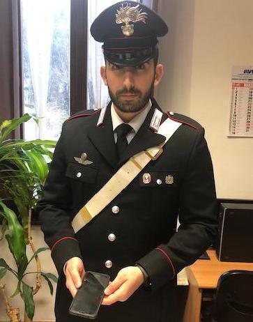 Utilizzano per due anni un cellulare rubato: scoperti e denunciati