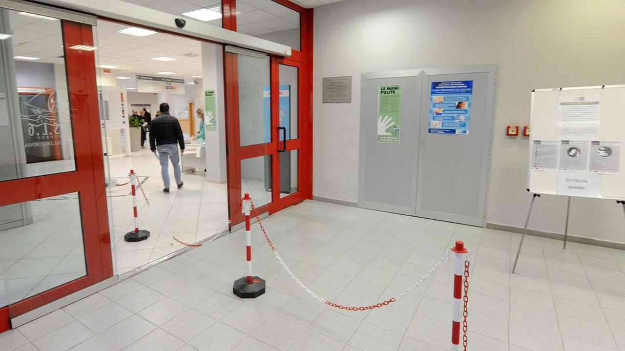 Coronavirus, primo guarito definitivo in Toscana: è un giocatore di calcio