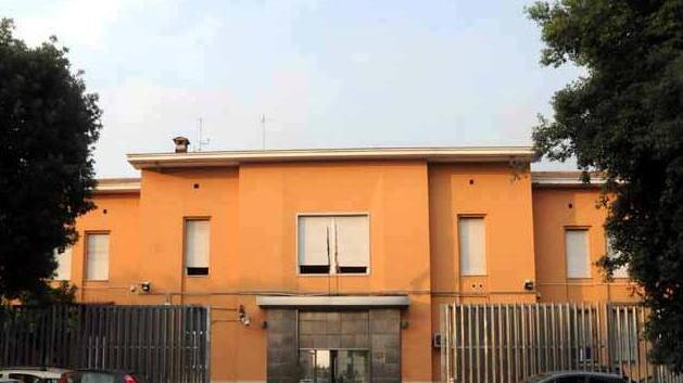 Tenda pre-triage al carcere E i prodotti dop non si vendono