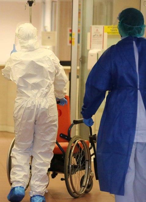 Sospesa l’attività di libera professione Visite, operazioni ed esami rimandati 
