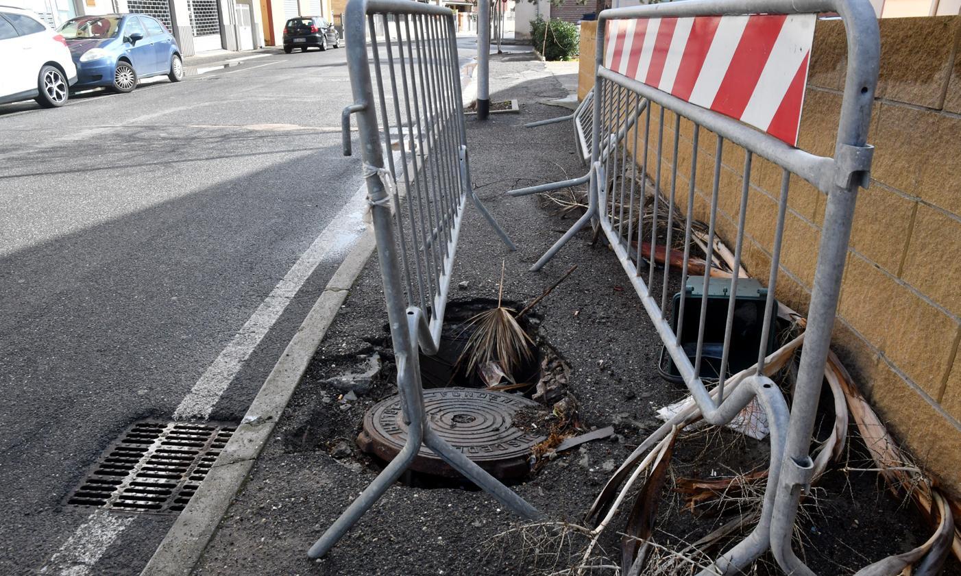 Marciapiede in rassegnata attesa