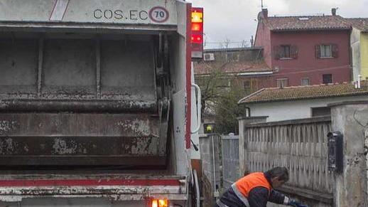 Raccolta rifiuti porta a porta