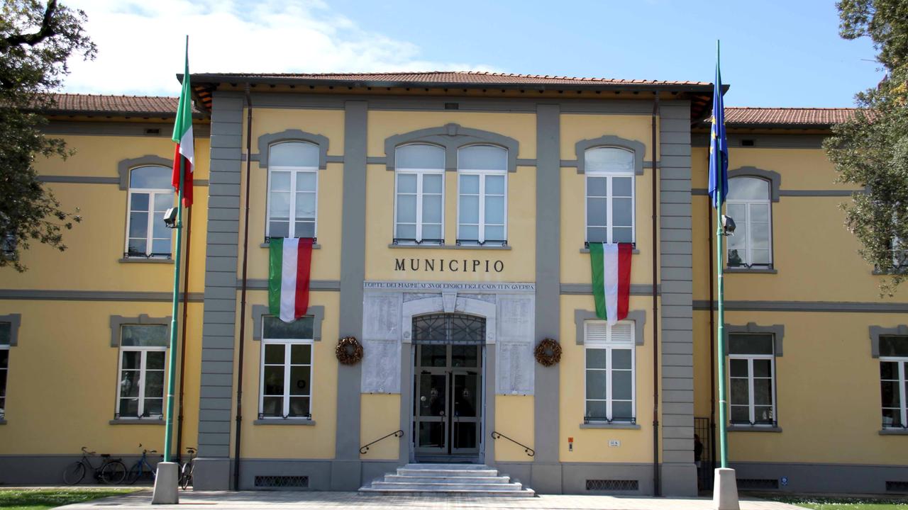 Il Comune di Forte dei Marmi chiude al pubblico
