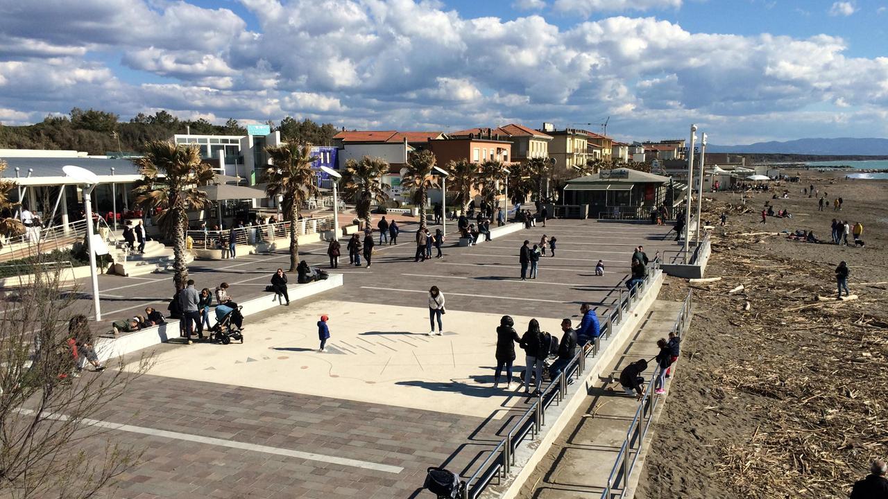 Una veduta di viale della Vittoria (foto Falorni/Silvi)