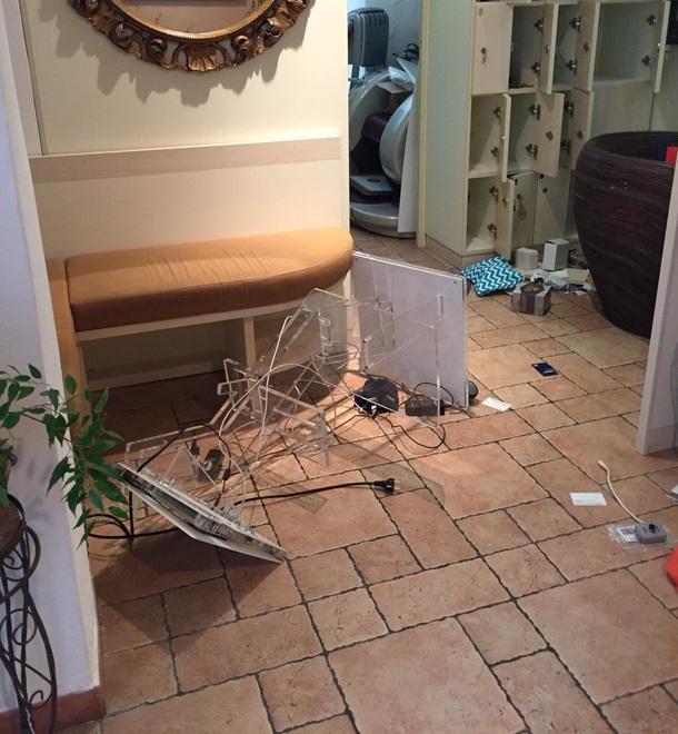 Il caos nel centro estetico