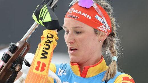 Denise Herrmann trionfa nello sprint sulle nevi ceche Giornata no per la Wierer