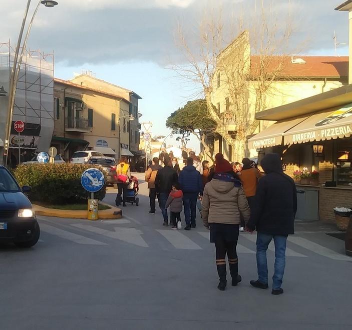 Nonostante le prescrizioni Castiglione e Punta Ala “invase”