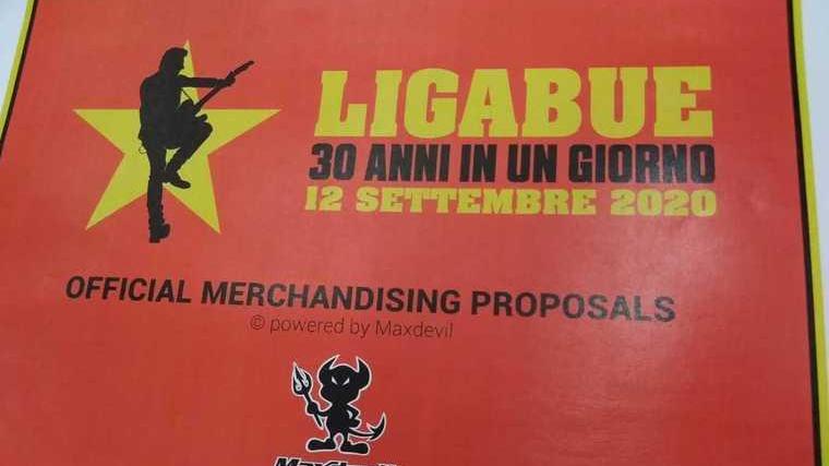 È partita sul web la corsa ai gadget per il mega concerto di Ligabue