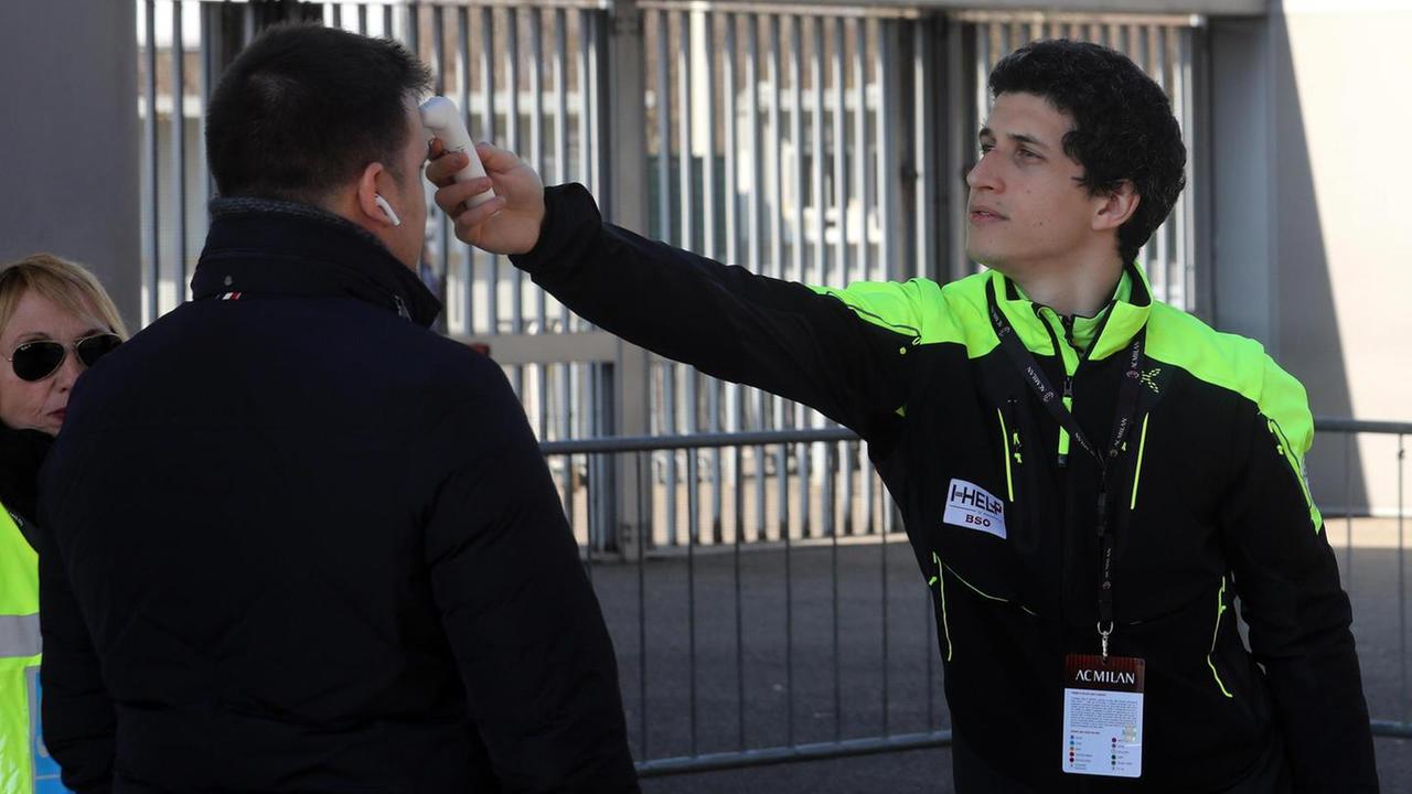 Tommasi insiste per fermare il campionato