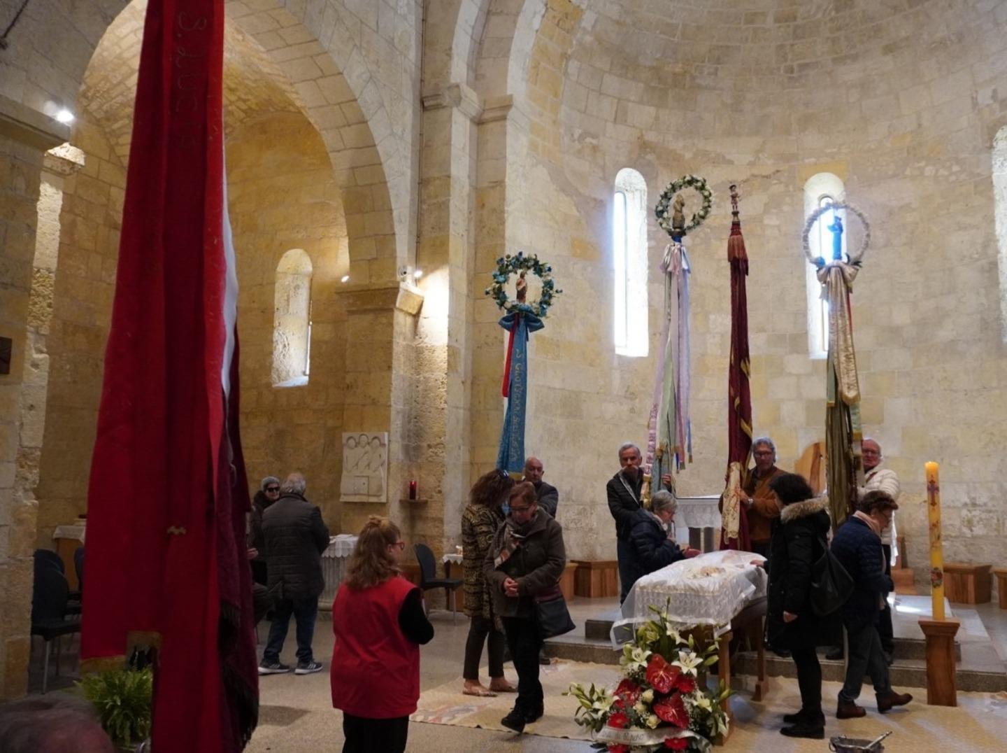 Il saluto della città a don Manconi 