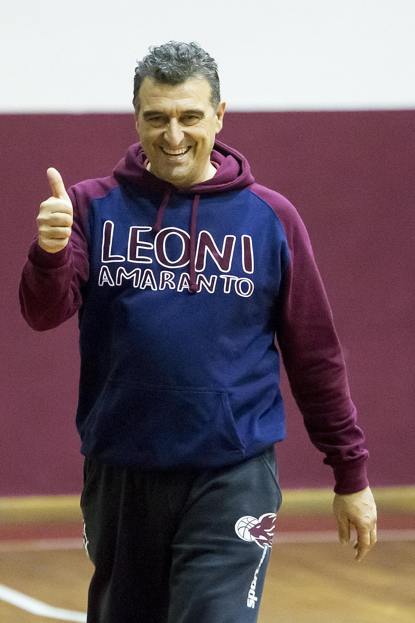 Coronavirus, il coach di basket: «Non allenerò nessun ragazzo, spero che tutti seguano la linea» 