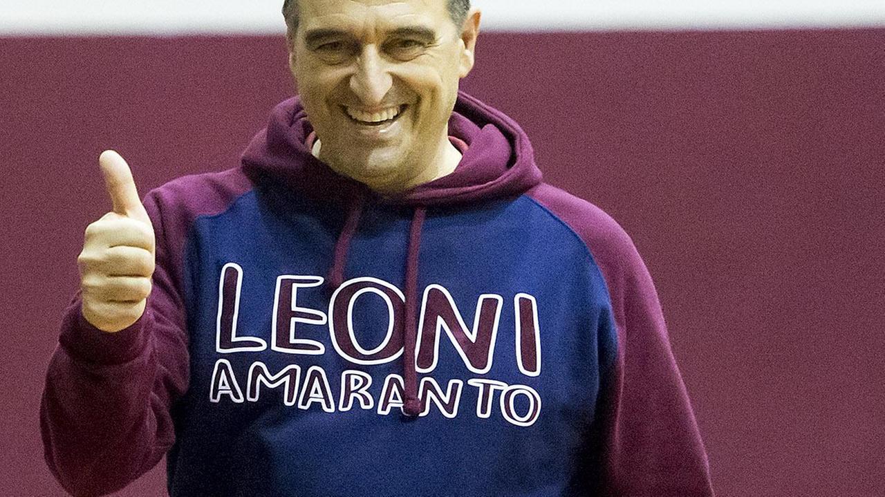 Coronavirus, il coach di basket: «Non allenerò nessun ragazzo, spero che tutti seguano la linea»