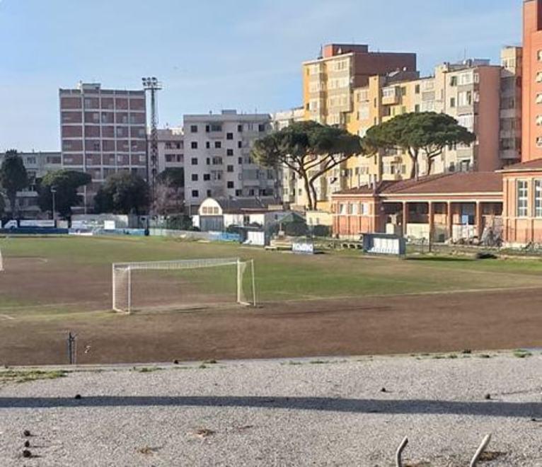 Calcio, si allungano i tempi dello stop 