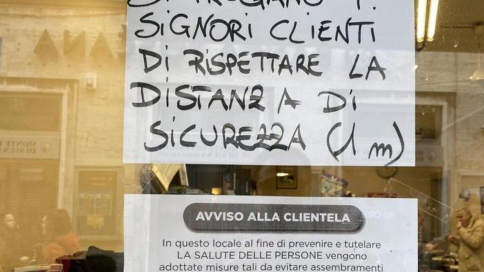 Nei ristoranti si può terminare di cenare anche dopo le 21