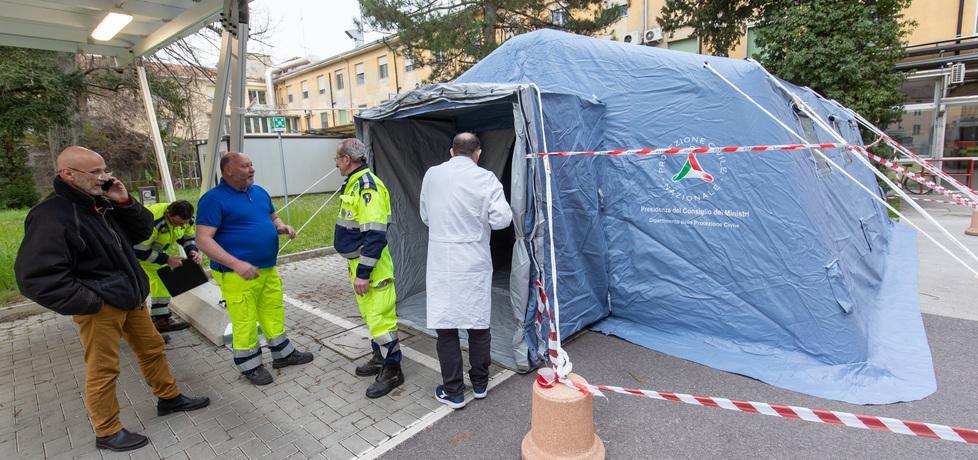 Un pronto soccorso mobile a Cento 