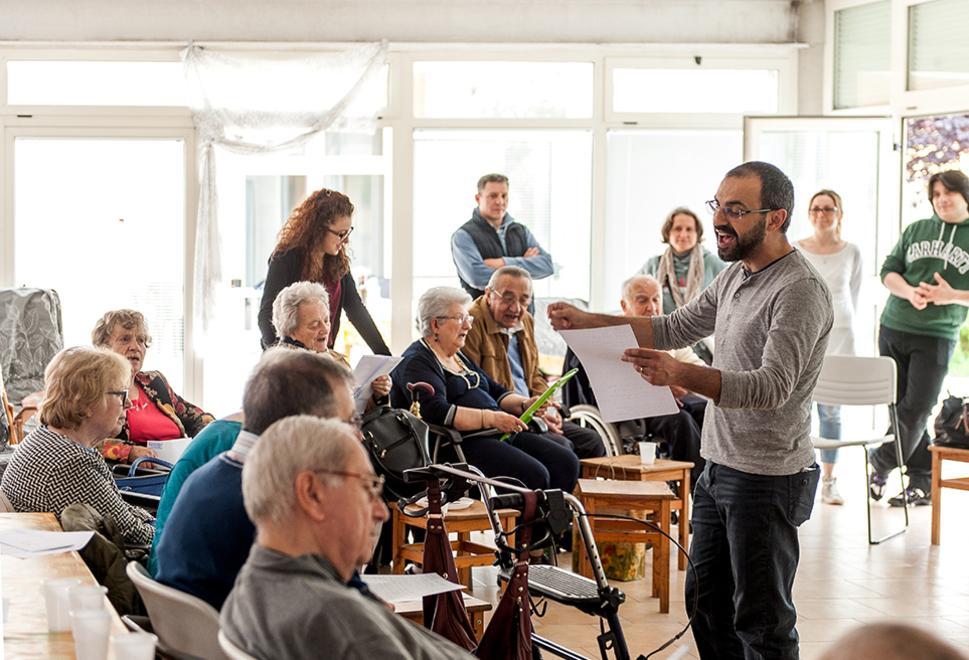 Disabili e anziani lasciati a casa Assistenza domiciliare difficile 