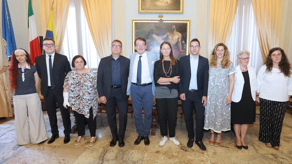 Modena. Commenti del vicesindaco Cavazza sull’aspetto delle colleghe di Giunta L’audio che imbarazza Piazza Grande