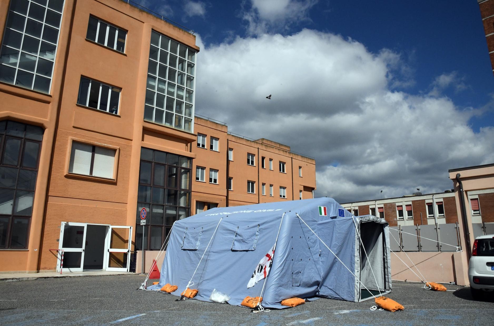 Coronavirus, allarme a Nuoro: 10 primari chiedono di chiudere il San Francesco 