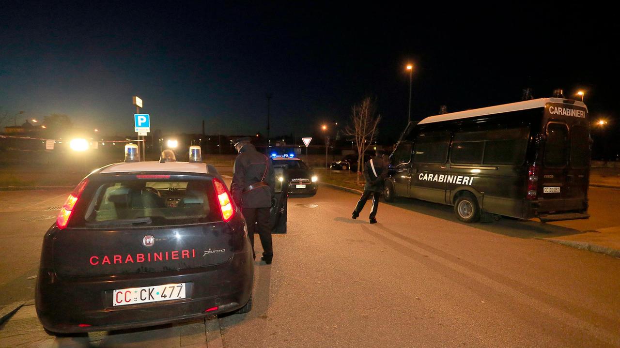 Un posto di blocco dei carabinieri di Guastalla