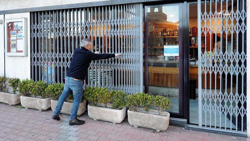 «Mantenete la calma e restate a casa» L’appello ai piombinesi del sindaco Ferrari
