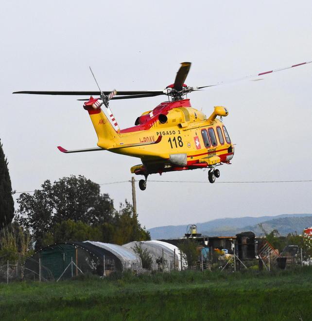 Pegaso atterra al campo sportivo