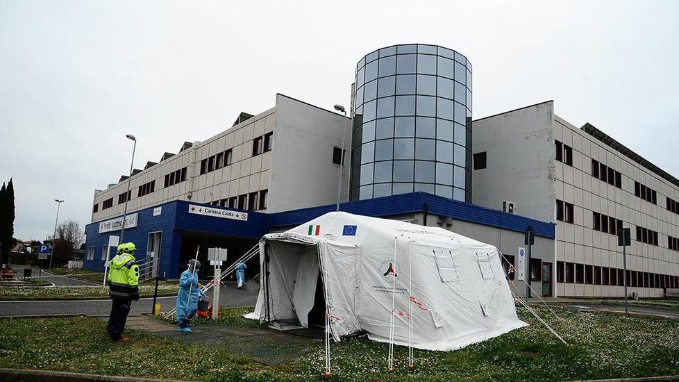 Coronavirus, il direttore del pronto soccorso di Cecina: «Ecco come combattiamo l'emergenza»