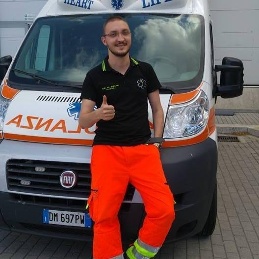Matteo Bruni durante un servizio prima di risultare positivo al tampone del Covid-19