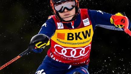 Brignone nella storia Ad Aare non si scia ed è la prima italiana a vincere la Coppa