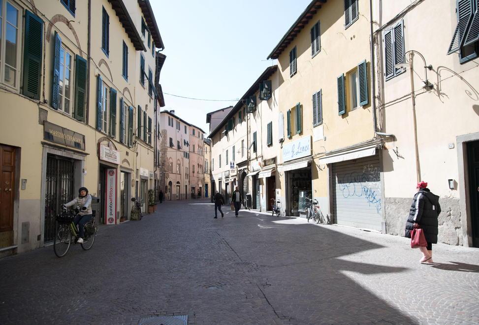 Covid-19, le attività si reinventano con le consegne a domicilio 