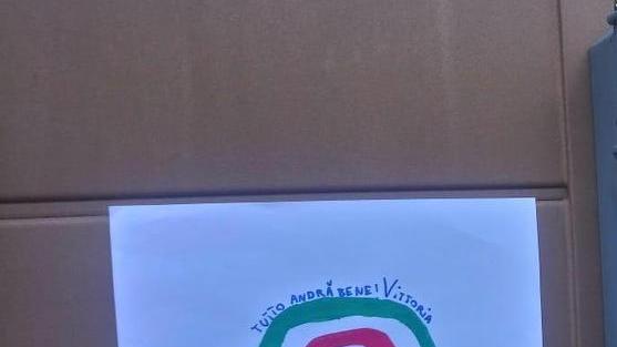 I messaggi degli alunni sulle porte e i balconi