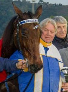 Holger Ehlert, allenatore premiato a Napoli per la cavalla Sharon Gar