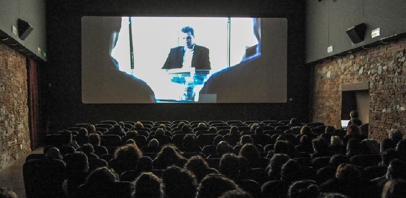 Il cinema Arsenale viene in salotto: un film al giorno e poi ne discutiamo in chat 