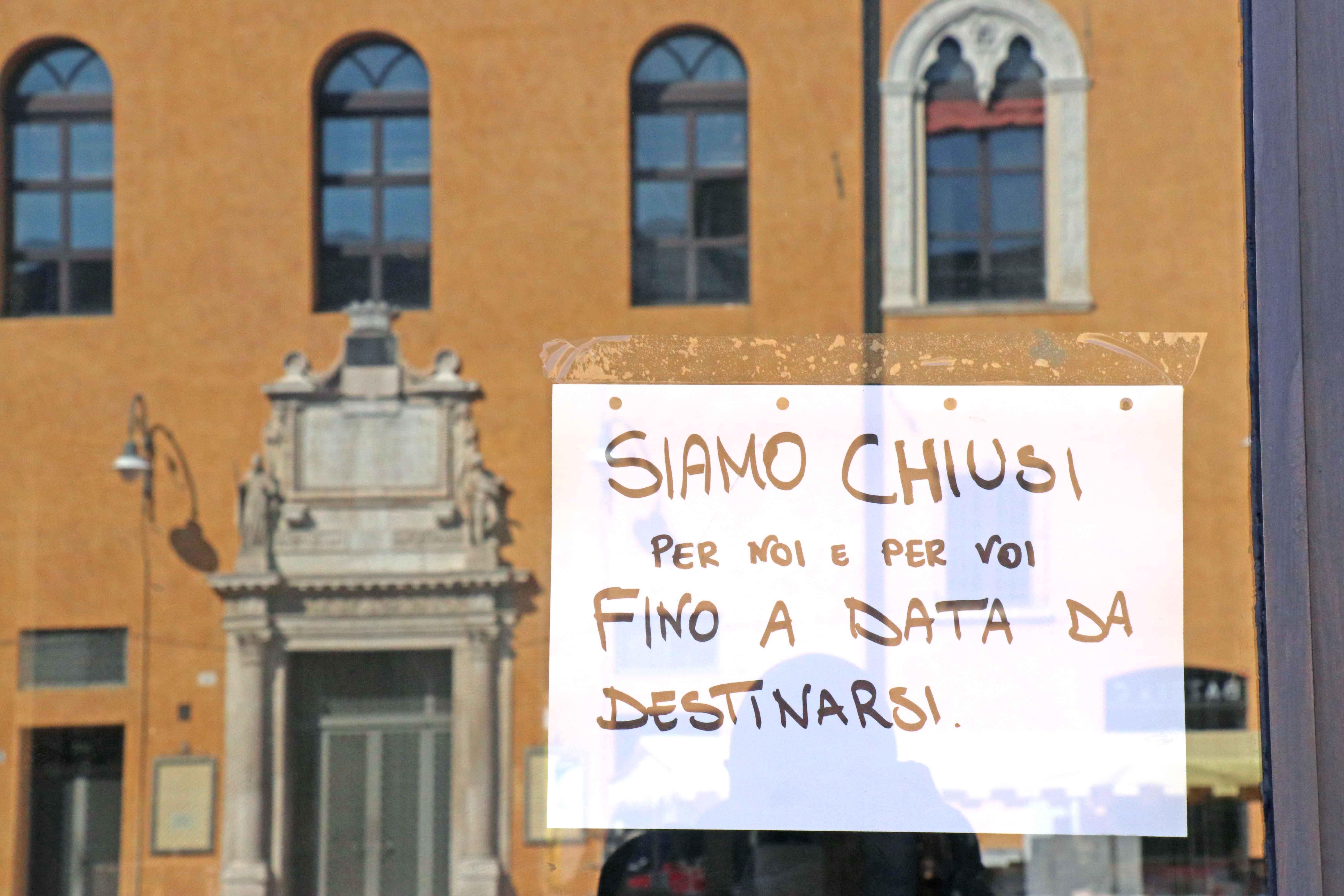 Coronavirus, Ferrara chiude gli uffici di mezzo Comune: 600 dipendenti a casa 