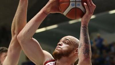 Stop agli allenamenti per la Grissin Bon, Reggie Upshaw torna negli Stati Uniti