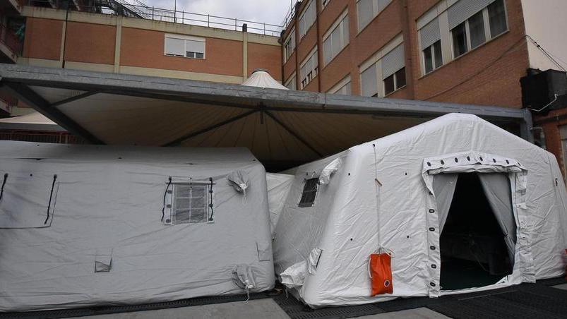 Si “nascondono” in casa, coppia positiva al Giglio