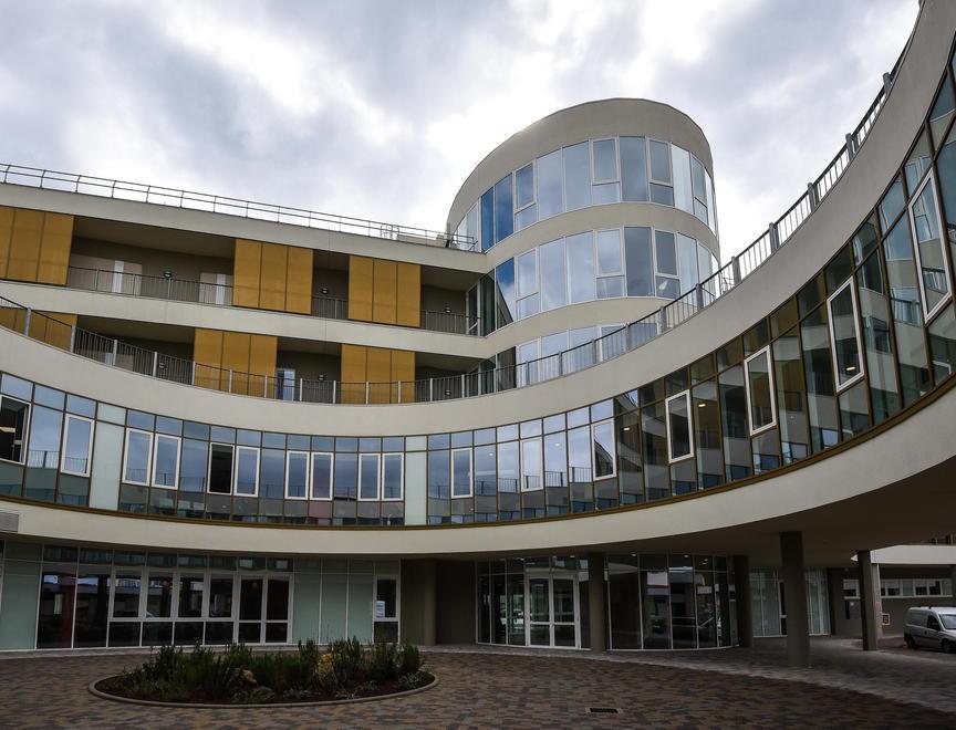 L’ingegnere lancia l’appello «Donate soldi agli ospedali» 