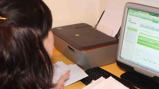 Aziende ferraresi alla prova-decreto E le maschere da lavoro scarseggiano