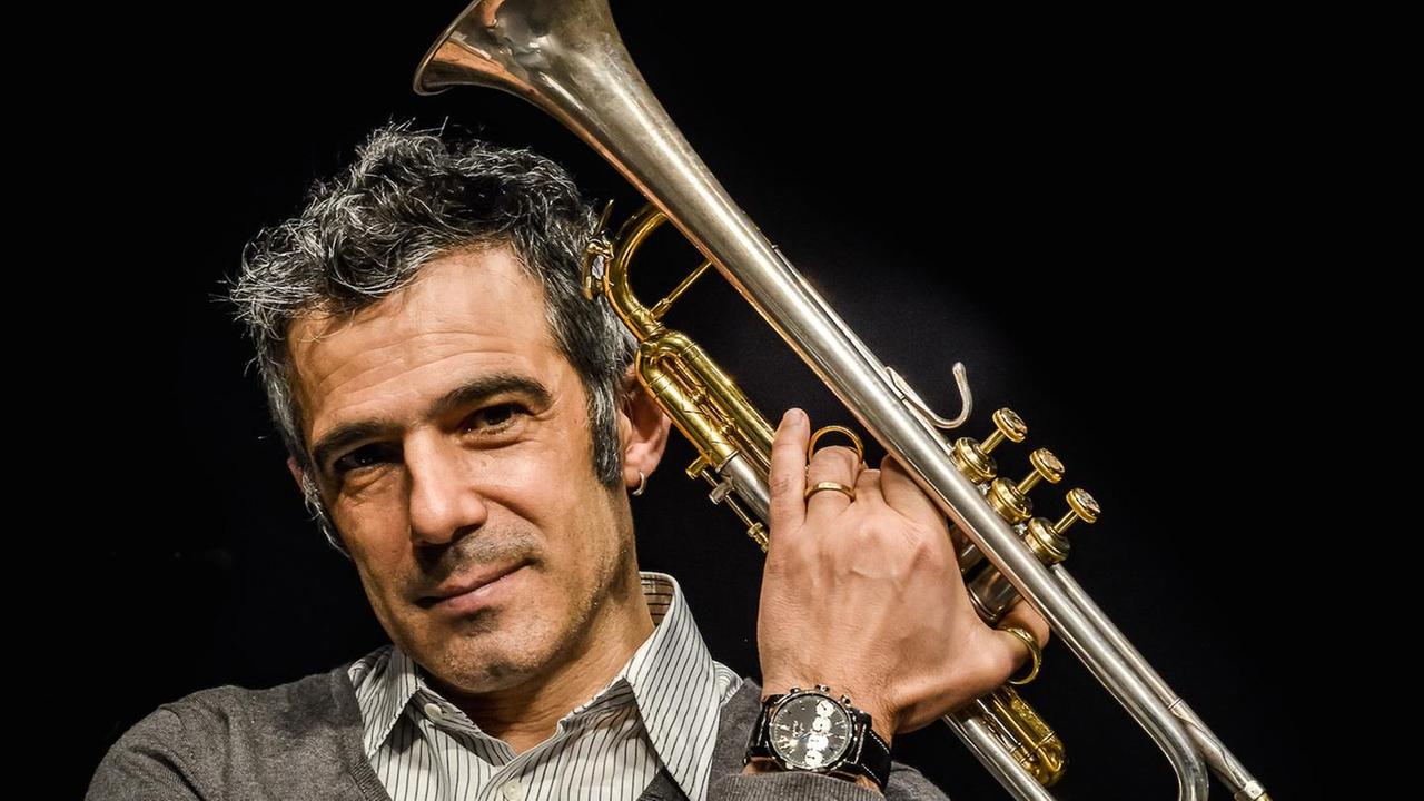 Tutti i messaggi degli artisti sardi. Fresu: «Ascoltatevi Miles Davis»