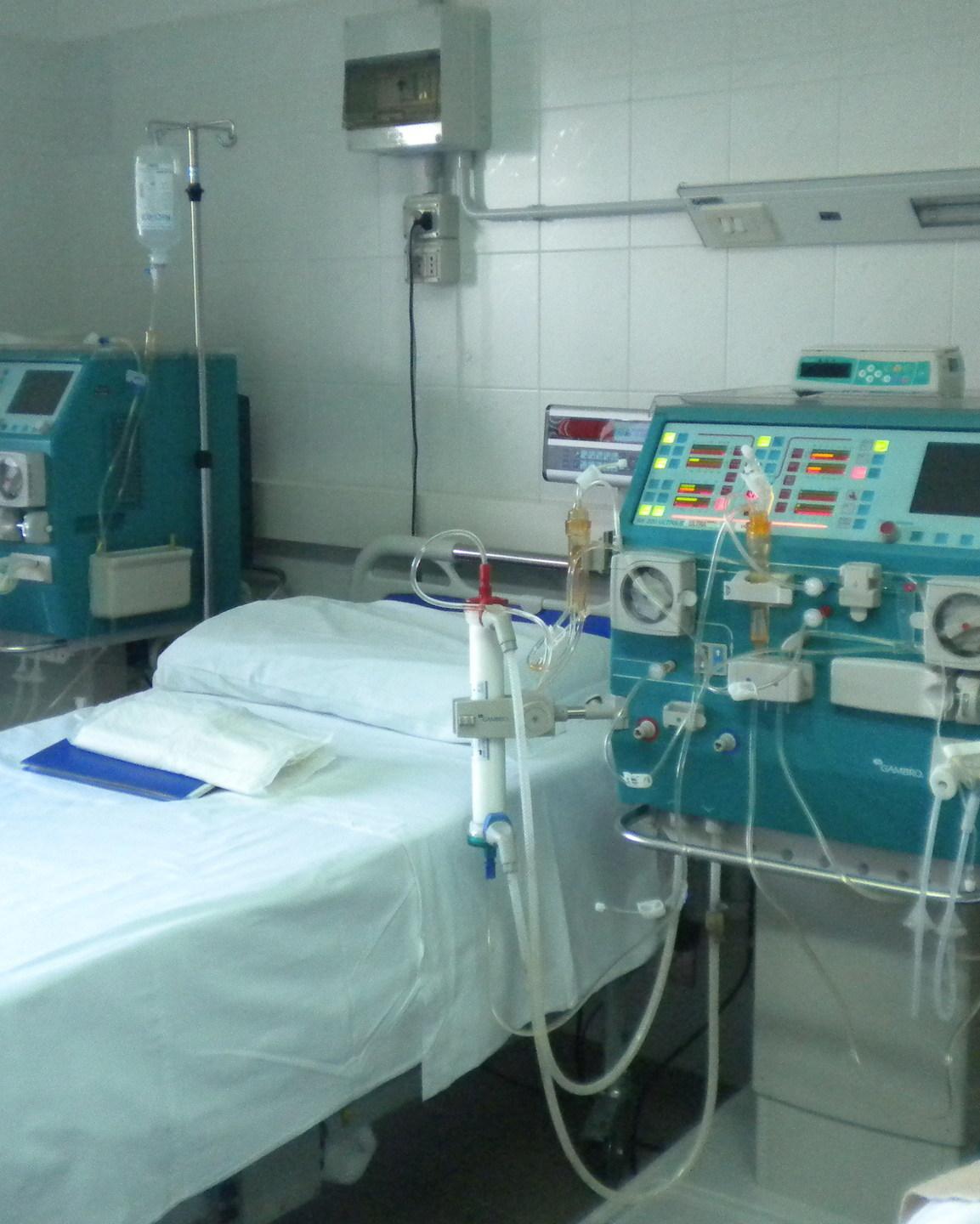 Centro dialisi ancora in ritardo, protestano i pazienti di Dorgali