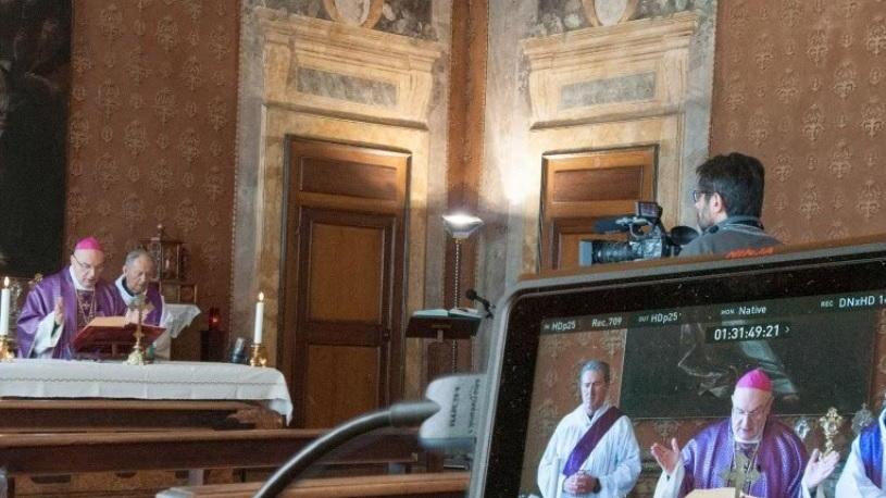 Reggio Emilia, la messa domenicale del vescovo in streaming