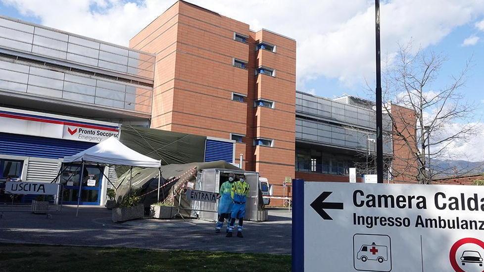 Tre nuovi casi in Versilia e tutti ricoverati: il totale sale a ventotto