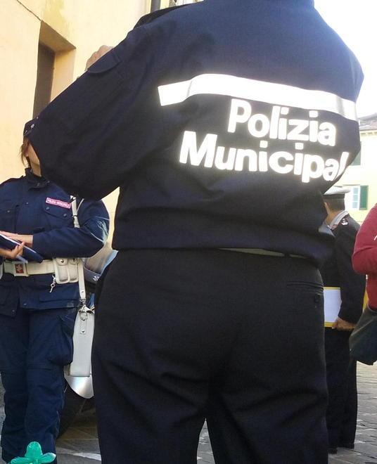 Vigile dovrà risarcire il Comune per aver falsificato una multa 