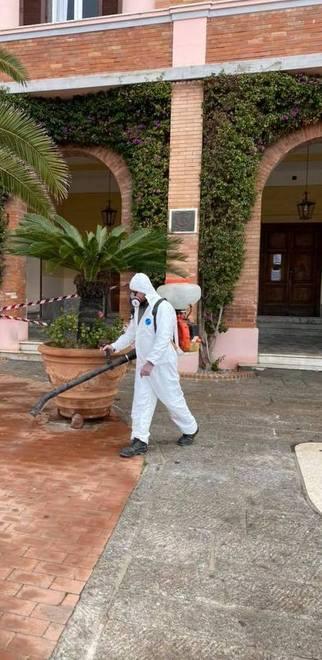 Meno partenze nei porti, ma il servizio viene garantito 