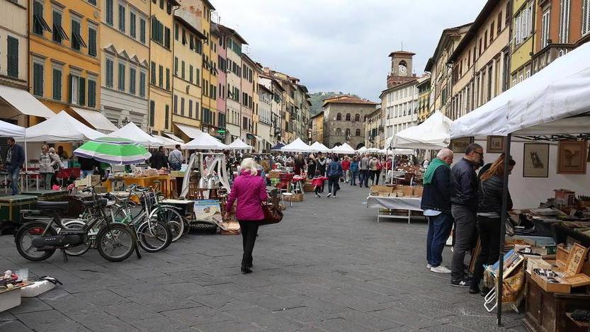 Mercato alimentare tra le polemiche Giurlani: tutto regolare