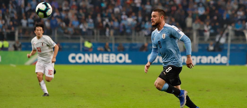 Nandez in azione con la maglia dell'Uruguay (foto cagliari calcio)