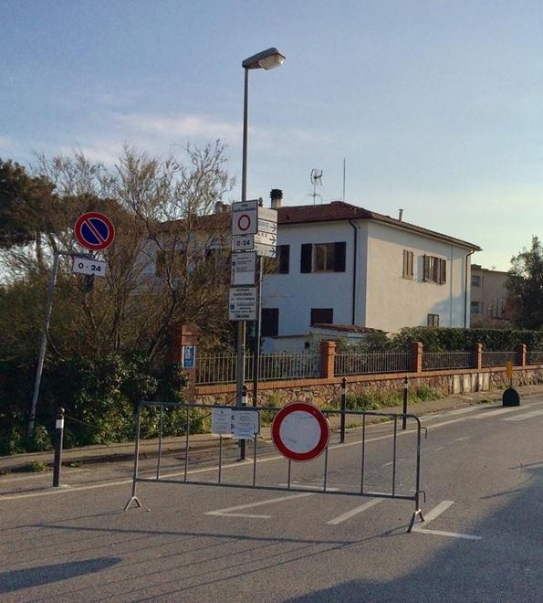 Stop al transito sul lungomare e a tutti i banchi del mercato 