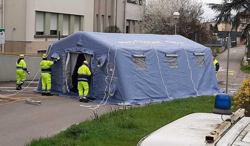 La tenda pre-triage all’ospedale di Argenta