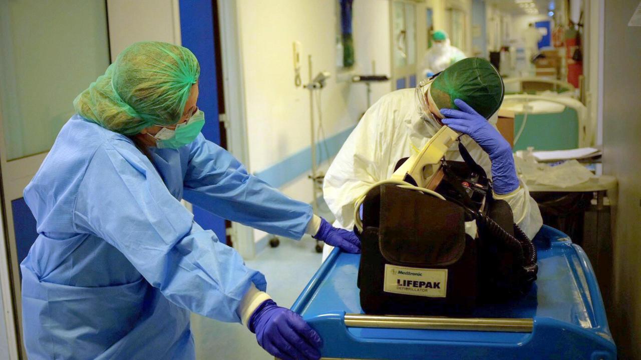 Aggiornamenti Coronavirus. A Modena altri 73 casi (ora sono 440) e 4 morti| Emilia Romagna, 3.522 positivi (+429);decessi 346(+62) | Venturi: "Basta cazzeggio al parco: dovete stare a casa!" | Già 129 persone denunciate