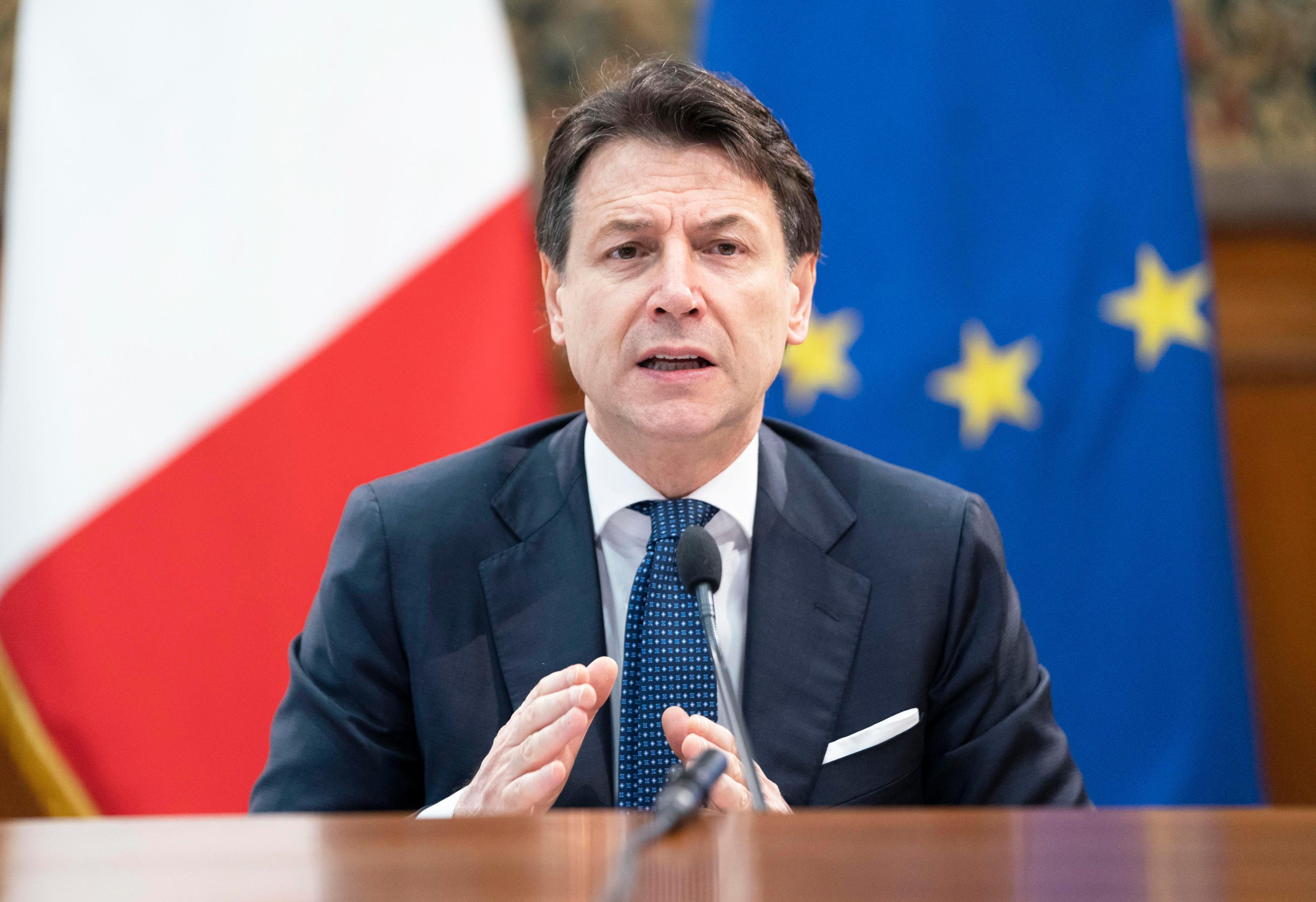 Coronavirus, decreto "Cura Italia": congedi speciali e sostegno alle imprese